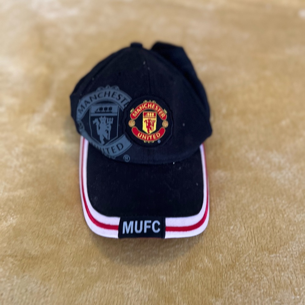 Manchester united hat